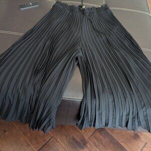Priscilla Pleated Pant
